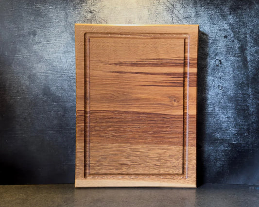 Eiche Schneidebrett 30 x 40 x 4 cm – das tägliche Küchenbrett im Hochformat