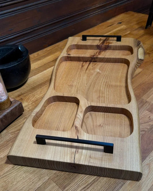 Pitmaster Board QuadraFlow – Eiche | mit Schwarzgriffen | 71×34×4 cm