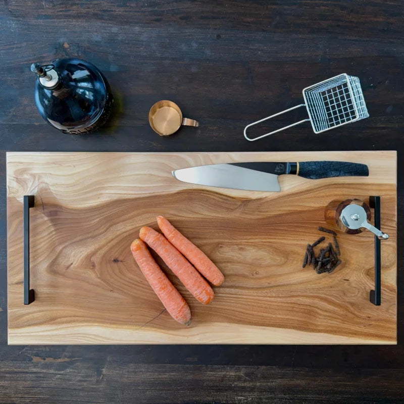 Holz Schneidebrett 70 x 35 mit Griffen, perfekt für hochwertiges Grillen und Servieren