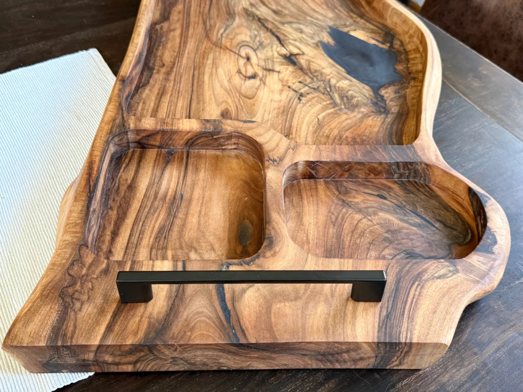 Holz Servierbrett Walnuss mit Griff für BBQ und Küche, UNIKAT Pitmaster’s Board