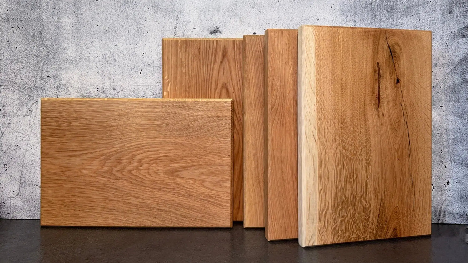 Rustikale Vesperbretter aus massivem Holz – handgefertigt im Schwarzwald, ideal für Brotzeit, Käse & Speck.