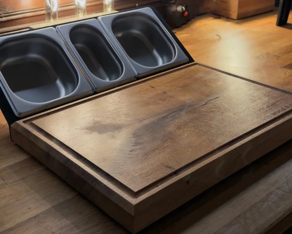 CHEFSTATION L+ aus Eiche 46x32 cm mit Edelstahl-Konsole und GN-Behältern