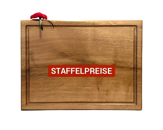 Schneidebrett 40x30 cm aus Eiche – Tranchieren von Fleisch auf Brett mit Saftrille