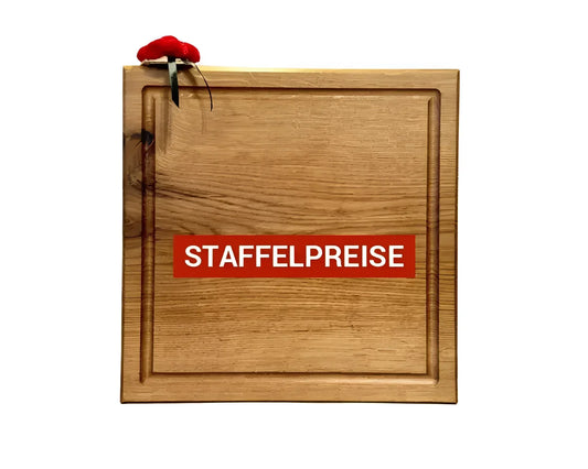 Schneidebrett 30x30 cm aus Eiche – kompaktes Holzbrett mit Saftrille für kleine Cuts