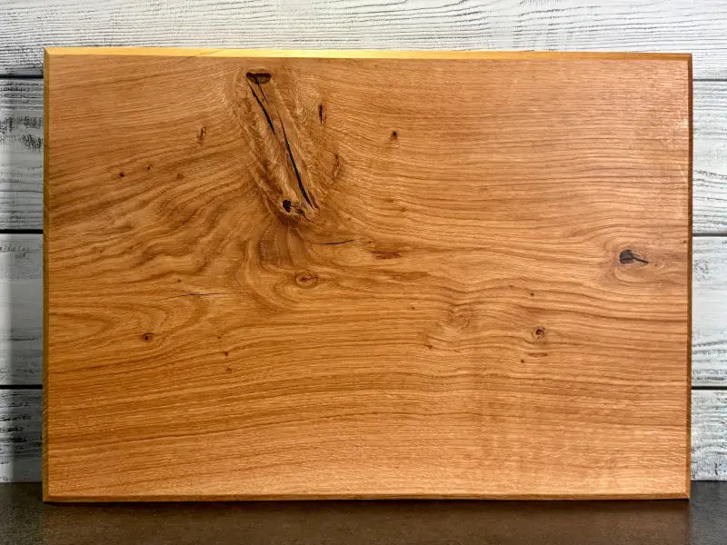 Rechteckiges Massivholz Schneidebrett mit Saftrille von Das CHEFBRETT aus Eiche