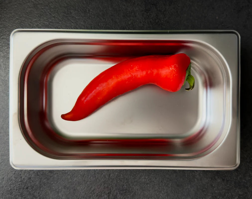 Stainless steel GN container 1/4 – Height: 65 mm | Stackable | 265 x 162 mm