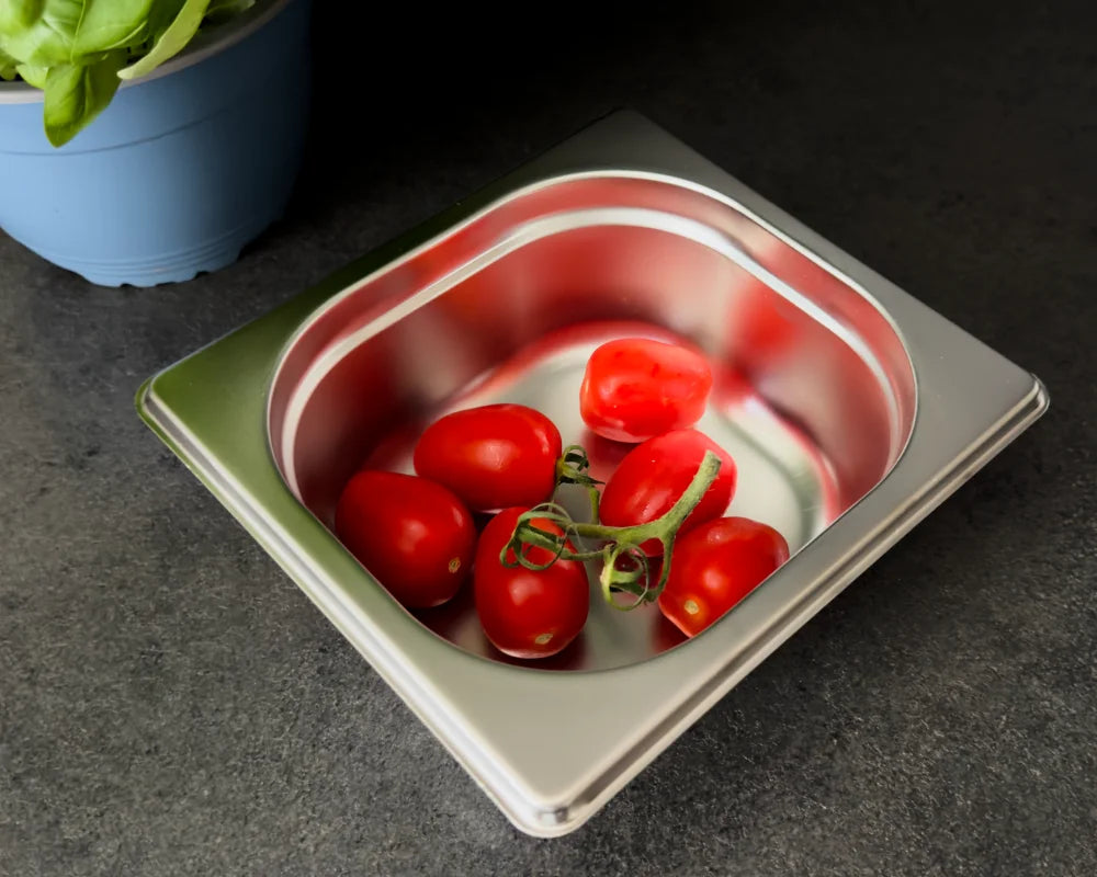 Stainless steel GN container 1/6 – Height: 65 mm | Stackable | 176 x 162 mm