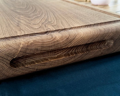 Eiche Schneidebrett 70x40 cm – 6 cm stark für schwere Küchenarbeit | mit Griffmulden