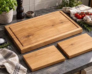 TAFELRUNDE – Eiche Schneidebrett-Set 50 × 30 × 4 cm mit Saftrille und zwei Vesperbrettern 30 × 20 cm