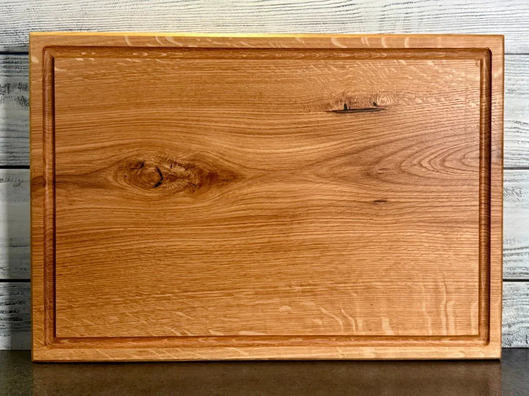 Detailaufnahme vom Holz Schneidebrett – Ecken, Oberfläche und Struktur
