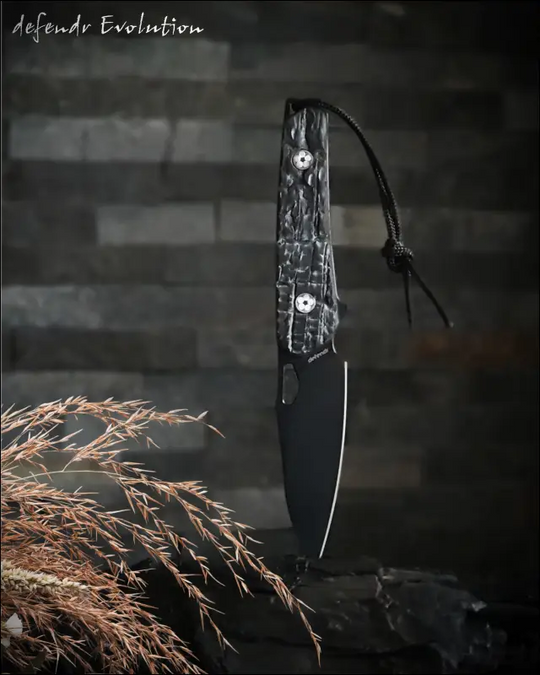 Elegantes Jagdmesser mit Flamewood Griff & robuster DLC-Beschichtung