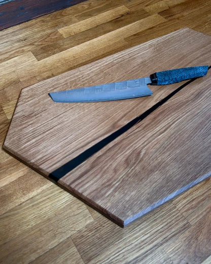 Pitmaster Board Blackline – Eiche & Epoxidharz | 65×35×3 cm | beidseitig nutzbar