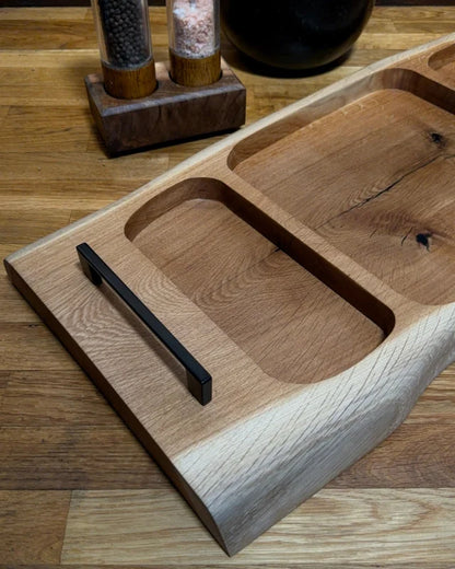 Pitmaster Board Centerpiece – Eiche | mit Schwarzgriffen | 70×32×4 cm