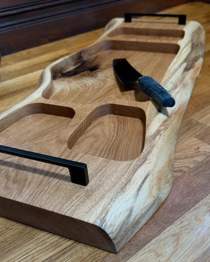 Pitmaster Board ContourEdge – Eiche | mit Schwarzgriffen | 80×32×4 cm