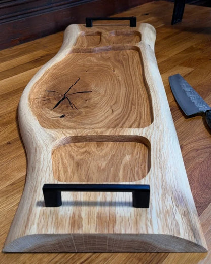 Pitmaster Board Quadra – Eiche | 86×22–30×3 cm |, 4 Aussparungen, Metallgriffe