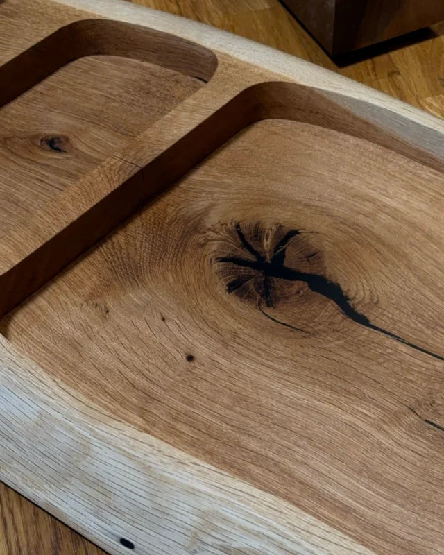 Pitmaster Board Showrunner – Eiche | mit Schwarzgriffen | 80×31×4 cm