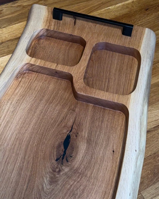 Pitmaster Board Trio – Eiche | 66×32×4 cm | 3 Aussparungen, Metallgriffe