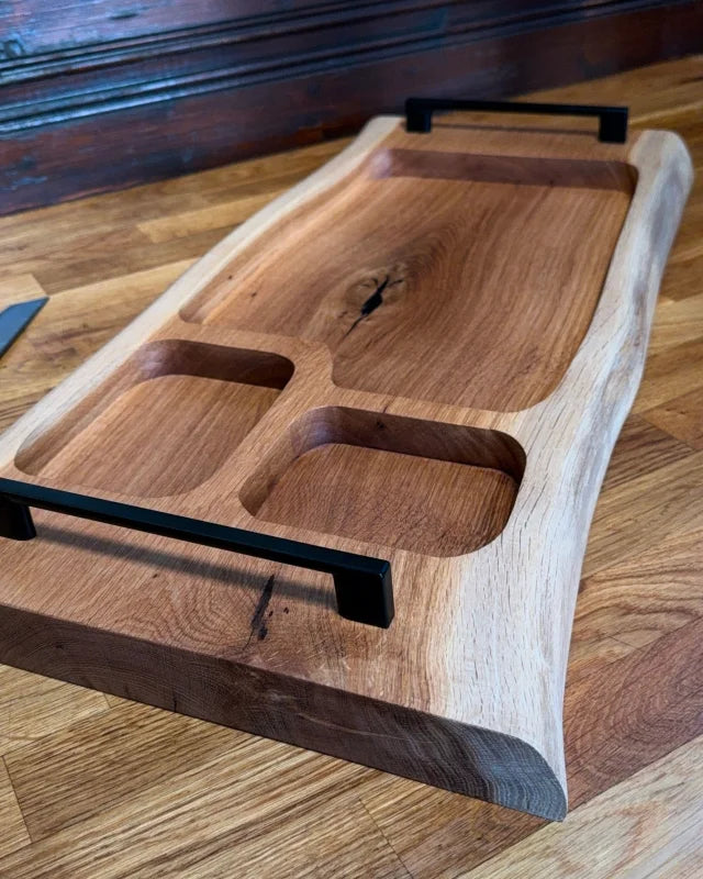 Pitmaster Board Trio – Eiche | 66×32×4 cm | 3 Aussparungen, Metallgriffe