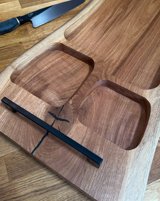 Pitmaster Station – Eiche 70 × 33 x 4 cm mit 3 Zonen für Fleisch & Beilagen