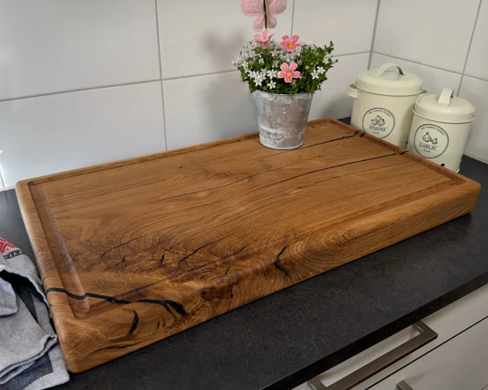 Servieren und Anrichten auf massivem Eichenbrett 70×40×6 cm, edles Präsentationsbrett