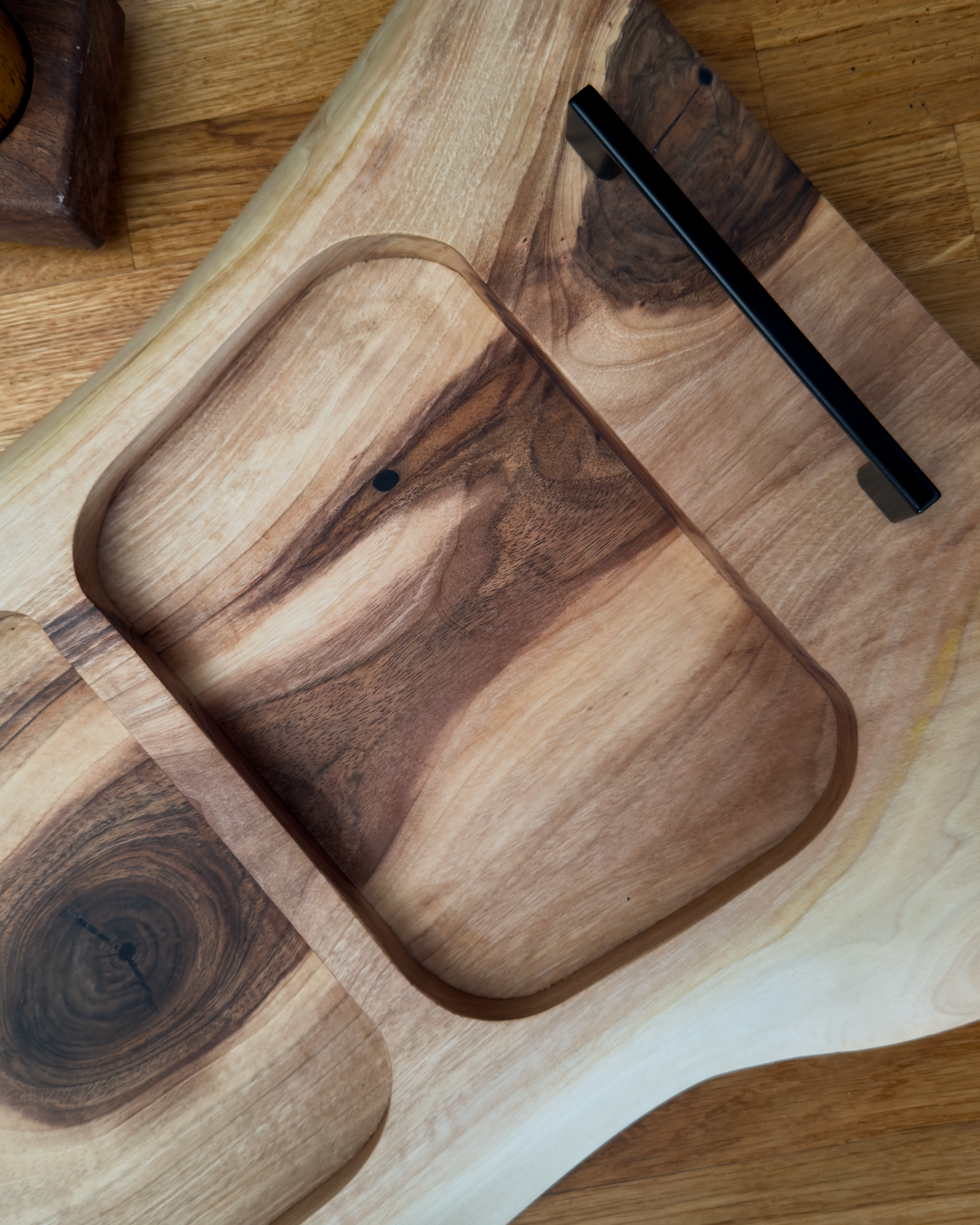 The Nutty Noble – Pitmaster Board XL Nussbaum Servierbrett | 70 × 30 × 4 cm
