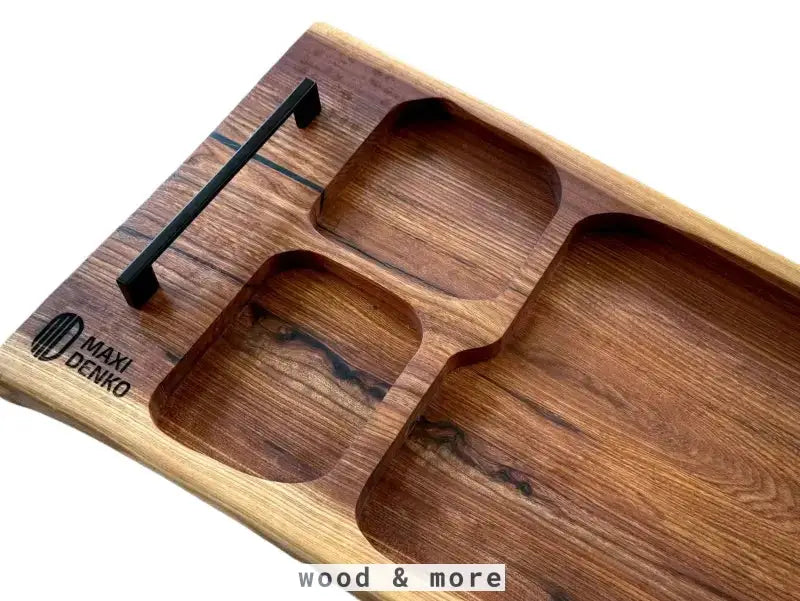 Holz Servierbrett groß mit Fach und Metallgriff für BBQ und Catering
