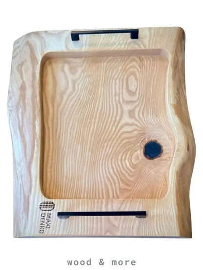 Holz Servierbrett aus Esche mit natürlichem Knotholz und einzigartiger Maserung