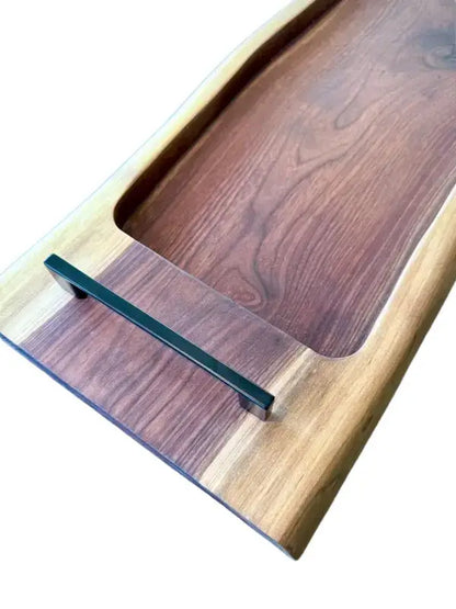 Holz Servierbrett XXL aus Nussbaum mit dunklem eingelegtem Griff, perfekt für Steak