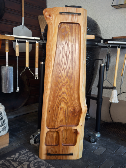 UNIQUE: Smokehouse Hero – XXL wooden serving board made of elm for grills and restaurants | 110 x 34 x 4 cm