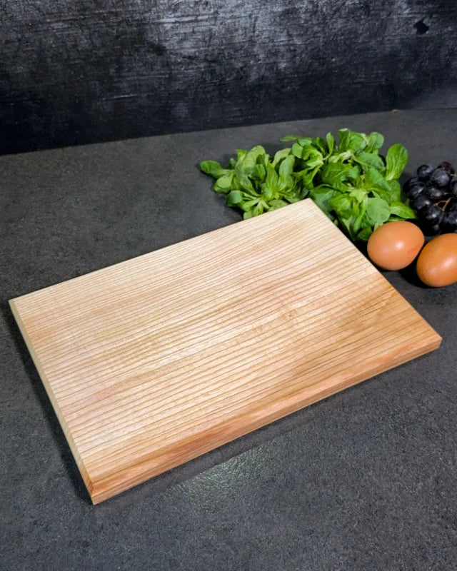 Vesperbrett Esche 30×20 cm – Frühstücksbrett & kleines Schneidebrett | CHEFBRETTCHEN Natur